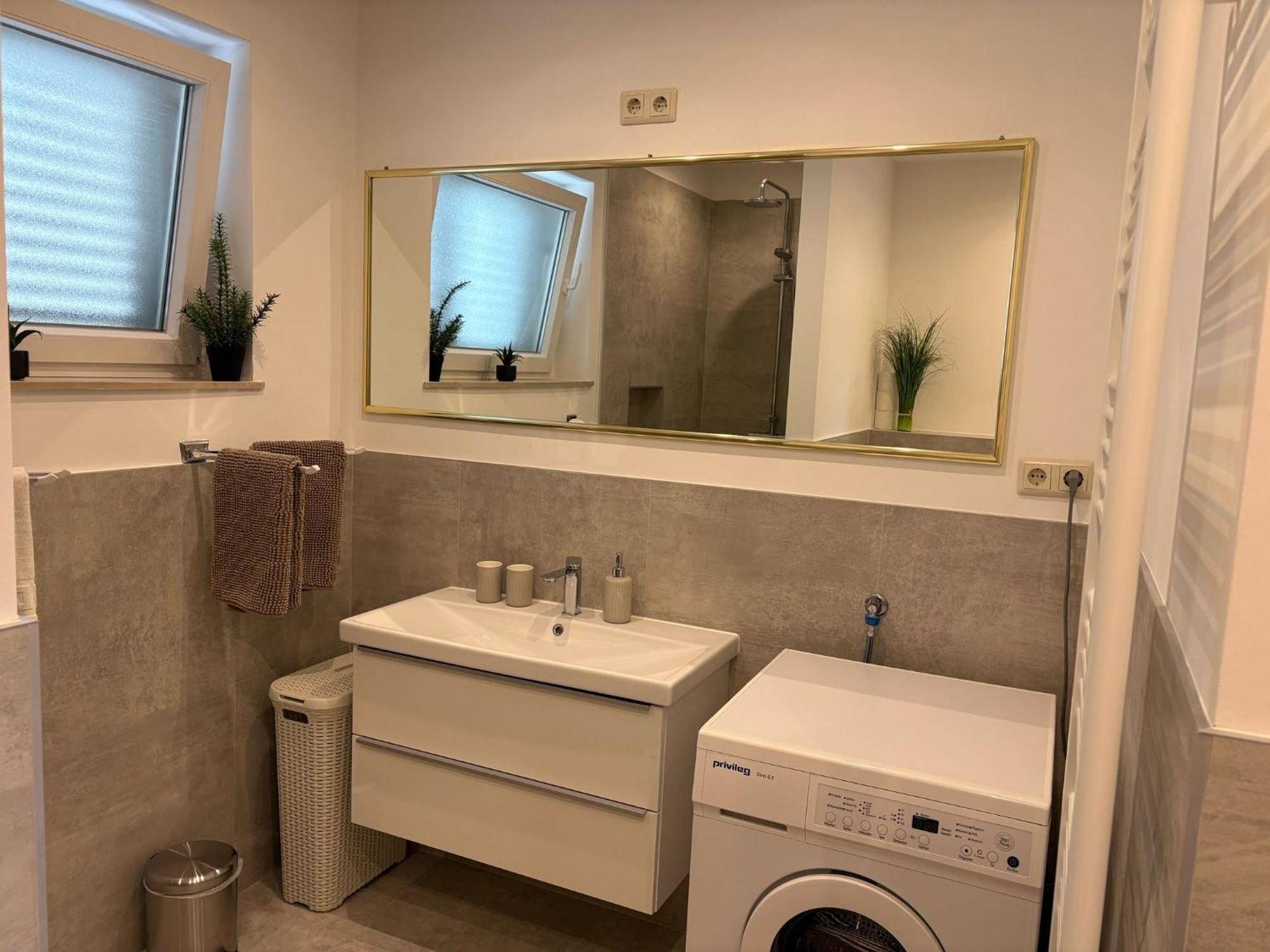 Apartments Lili 塞尼 外观 照片